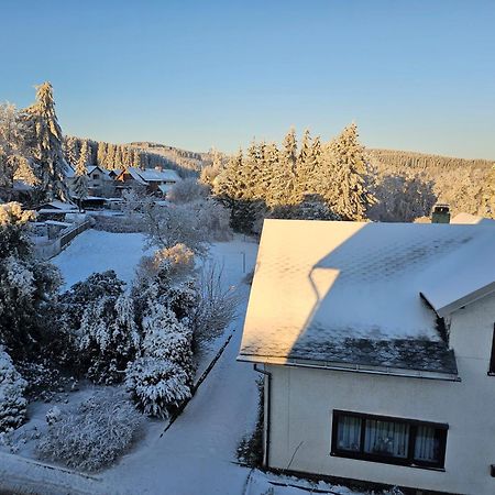 Gehlberger Landhaus Am Schneekopf / Ferienwohnung Зул Екстериор снимка