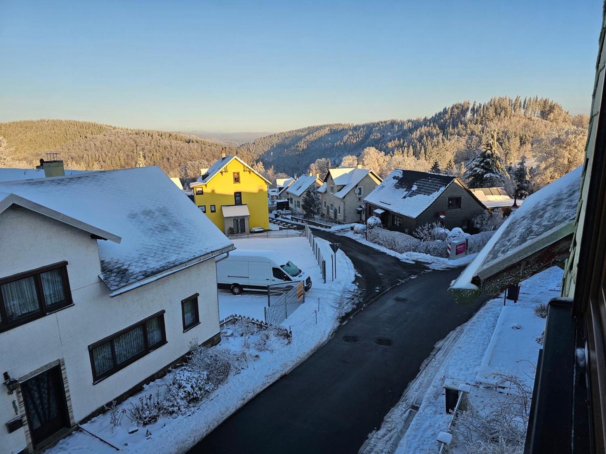 Gehlberger Landhaus Am Schneekopf / Ferienwohnung Зул Екстериор снимка